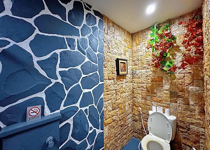 Brady's 3 Bedrooms Center Of * Sanur