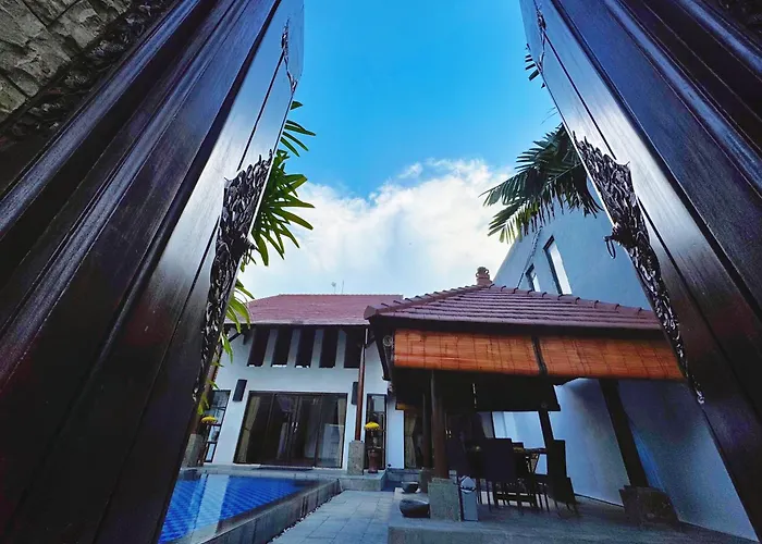 Brady's 3 Bedrooms Center Of Villa Sanur