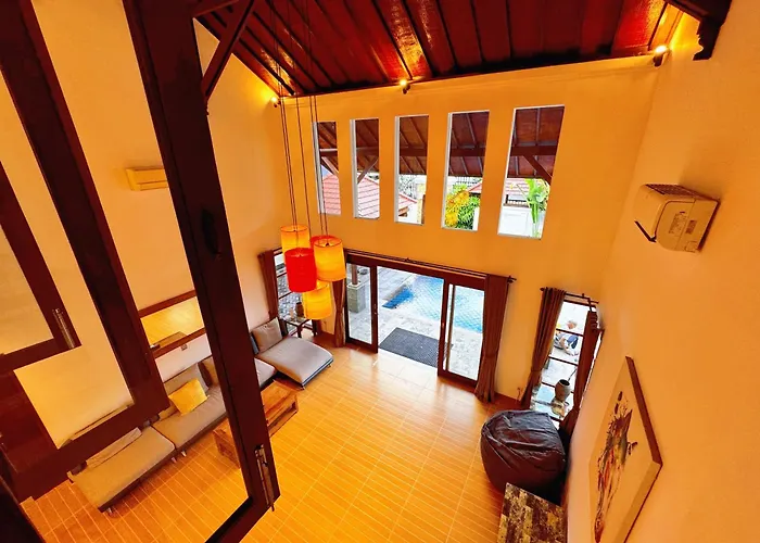 Brady's 3 Bedrooms Center Of * Sanur