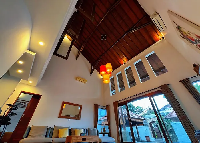 Villa Brady's 3 Bedrooms Center Of Sanur