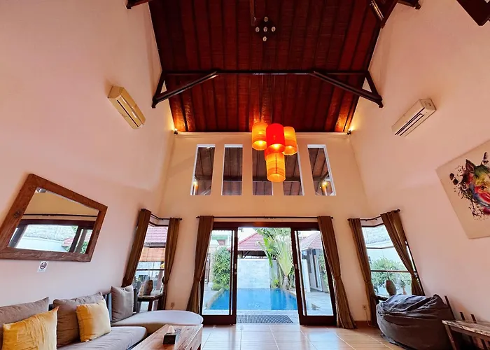 Villa Brady's 3 Bedrooms Center Of Sanur