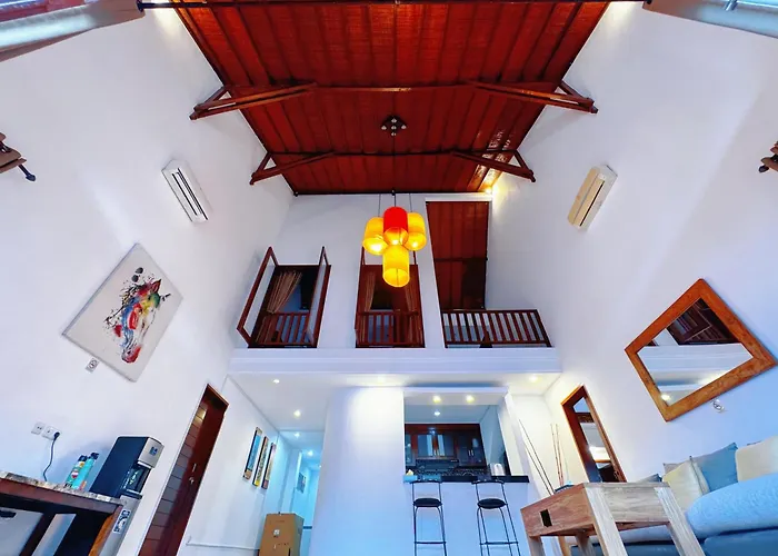 Brady's 3 Bedrooms Center Of Villa *